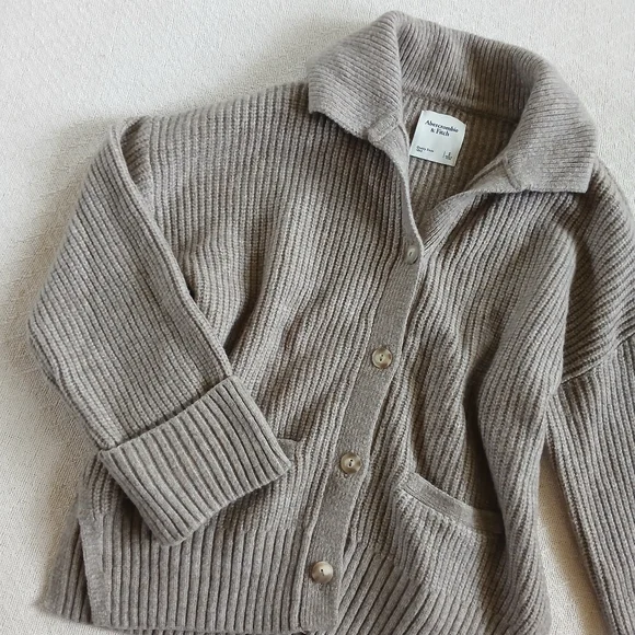 a&f ♡ collared cardigan soft chenille button down sweater abercrombie and fitch - Picture 4 of 11
